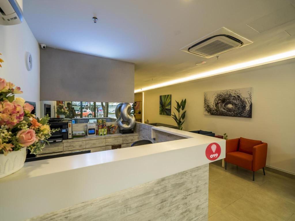 Oyo 264 City Edge Hotel クアラルンプール エクステリア 写真